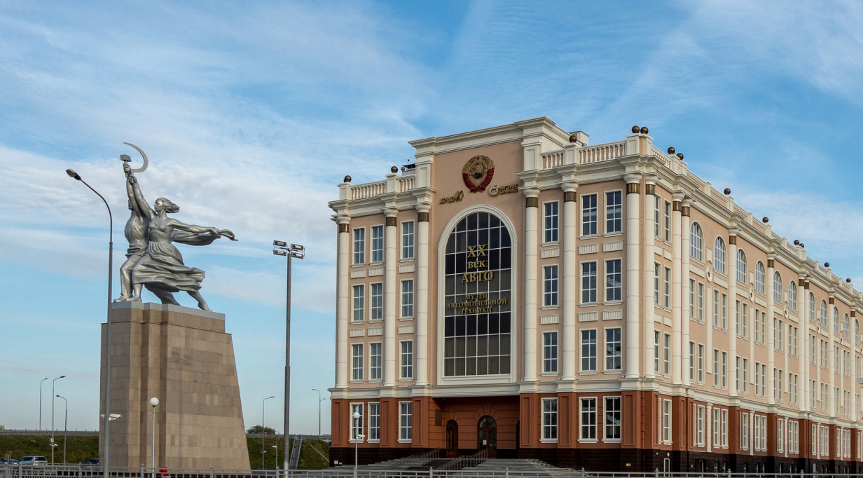 MUSEUM OF MILITARY AND AUTOMOTIVE EQUIPMENT OF URAL MINING AND METALLURGICAL COMPANY (UMMC)